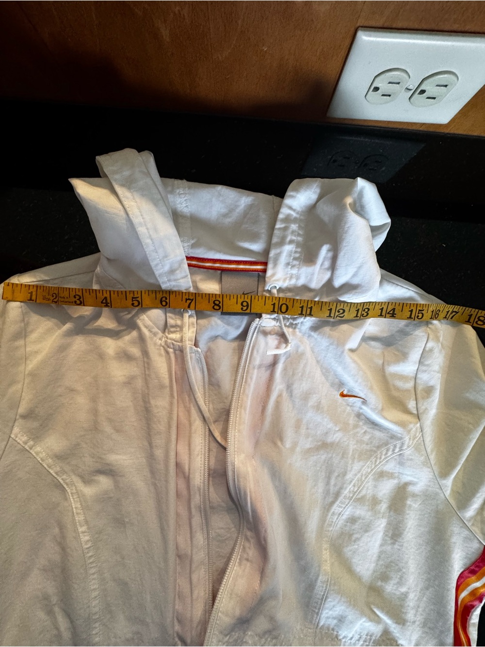Nike White Hooded Windbreaker Jacket with Orange & Pink Stripes. Gorpcore - Picture 10 of 13